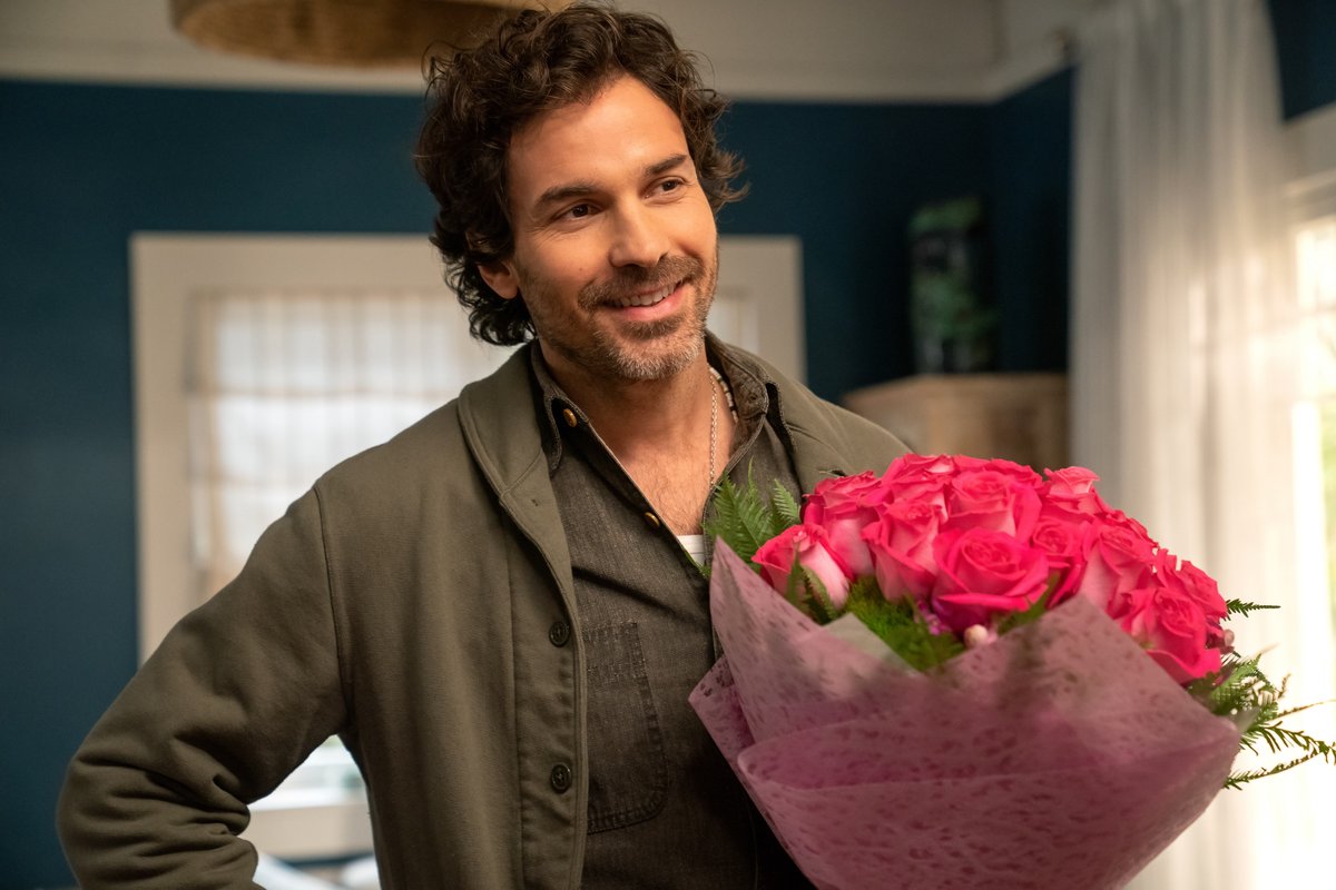 JuttaFreudig's tweet photo. #MusketeersEurope Happy birthday to my most dear #TheMusketeers ⚜️ #MusketeersGermany 🇩🇪 friend @Gabriele_Dreamy , liebe Gabriele 🎂🍾🎊🎁🎉🕯️💐 Don't we all love #SantiagoCabrera ? 😍❤️ https://t.co/I7xJ4gePTy