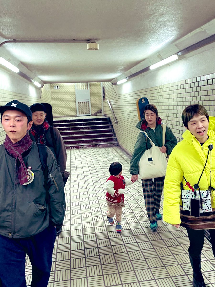 TheNeso's tweet photo. 久しいお知らせとなっていますが、5/26(日)まっ昼間に神戸は海辺の洋館、旧グッゲンハイム邸にて企画予定です〜🏝️共演はNicfit！メシアと人人！DJはジョニコサンダース！🔥🔥🔥フードに大衆スパイス酒場ニューヤスダヤ！🔥🔥心して待たれご参加お願いします。そこを何とか https://t.co/m2h8VjhHJe
