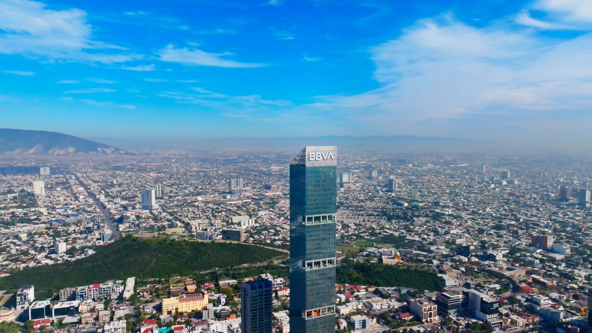 BBVAPrensa_mx's tweet photo. La Torre Obispado recibirá a más de 630 colaboradores de las bancas automotriz, comercial, pyme, patrimonial, privada, empresas y gobiernos de los estados de Nuevo León, Tamaulipas y la región de La Laguna. https://t.co/4L0Qc6WPHj