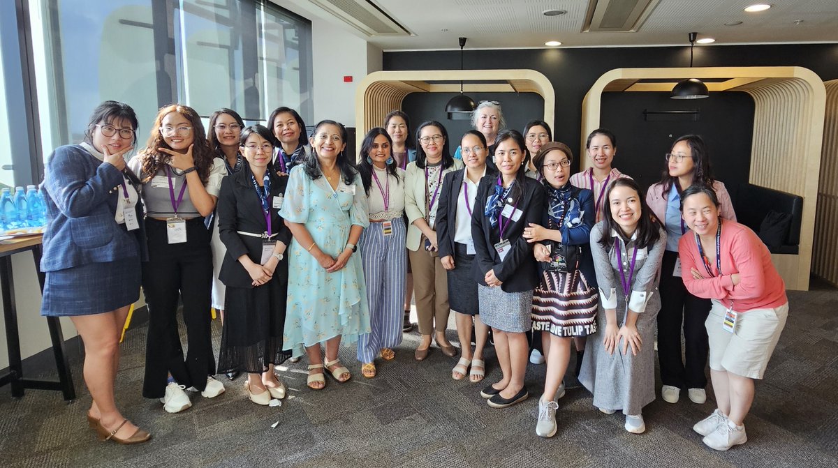 WGH-Australia chair and committee member @merusheel, @JayaDantas and A/Prof Michelle Dickson were panellists at @dfat Women in Health Leadership Program, joined by scholars from the Mekong region (1/4)
