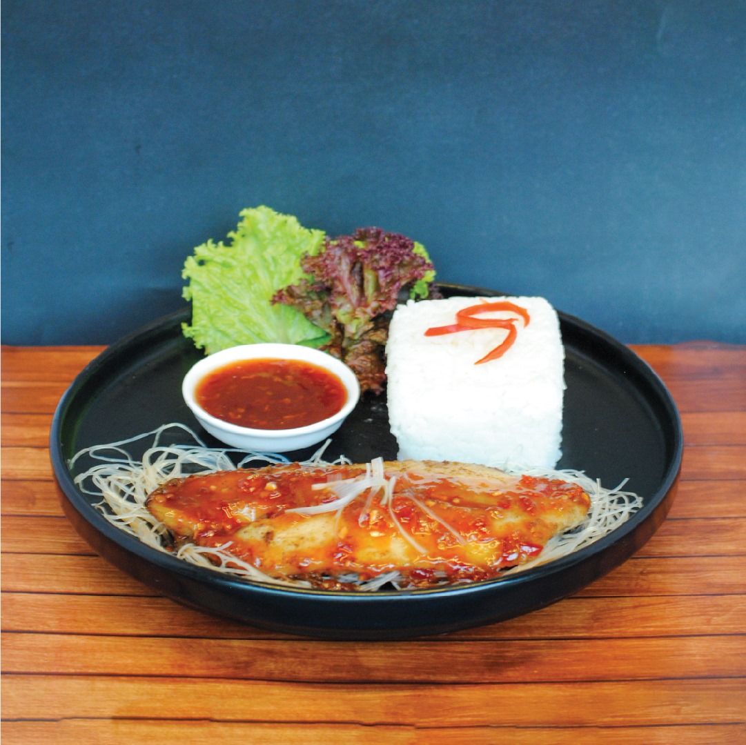 AtriaMagelang's tweet photo. Delight in the unique blend of sweet, sour, and spicy flavours that our Special Fish Thai Sauce bring to every dish.
#atriamagelang #atriahotelmagelang #tourismdestination #magelangeat #kulinermagelang #kulinerjogja #travelkuliner #jatengkuliner #exploremagelang #wisatamagelang https://t.co/mc5y1ra5BC