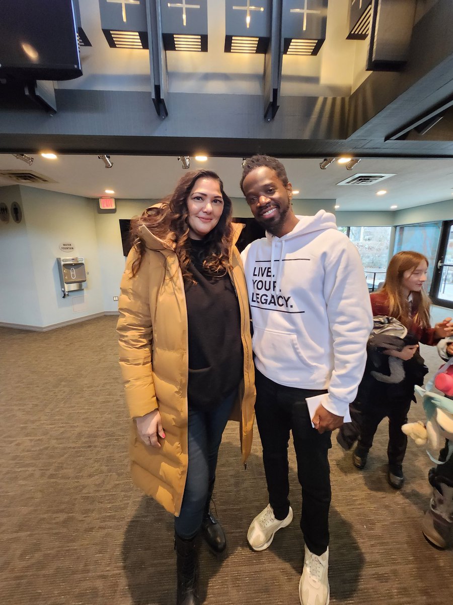 mme_mirza's tweet photo. A huge thank you to @ShaunBoothe for inspiring our @DesmondHDSB Gr 6s with these amazing biographies and through sharing your own inspirational journey. Incredible connections made through spoken word and hip hop 👏🏽#BlackHistoryMonth @HDSBEquity https://t.co/yuzBha1Be3