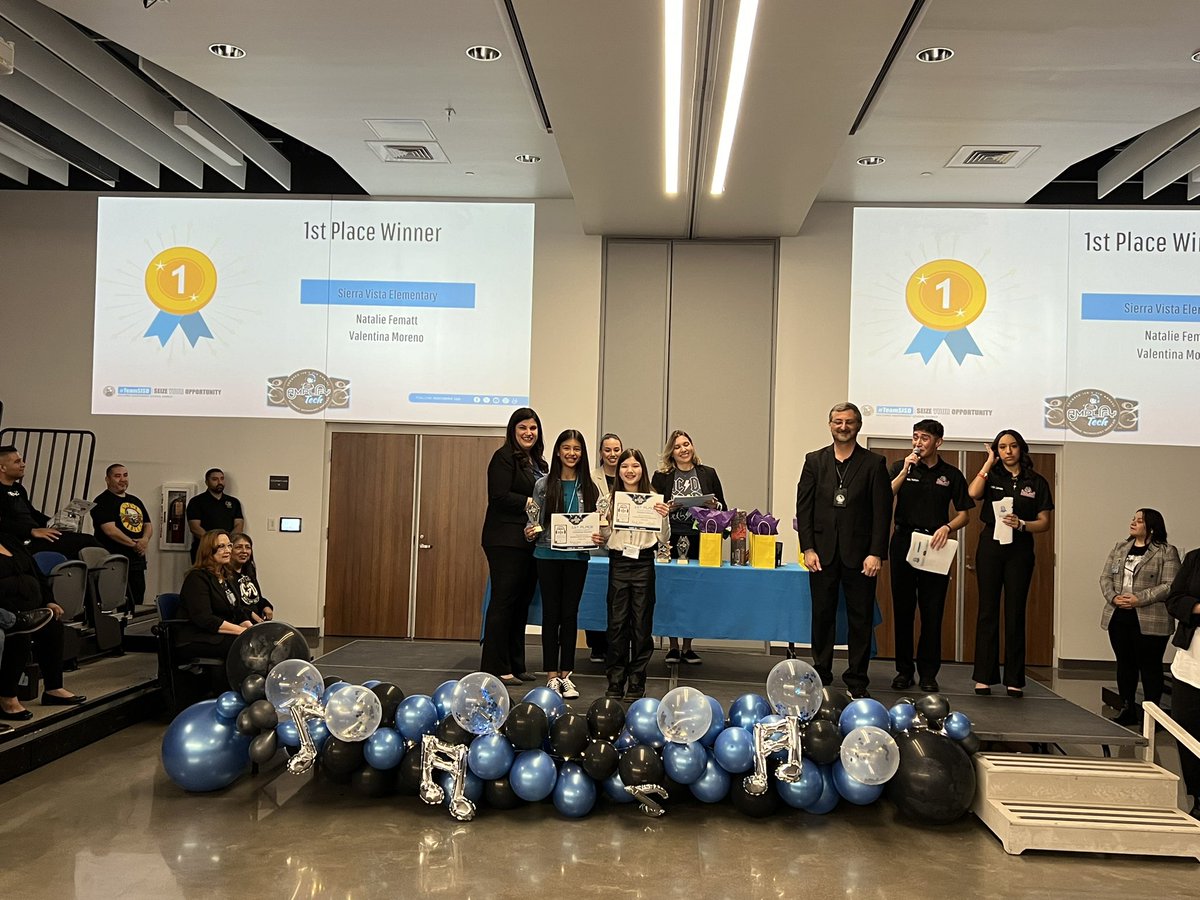 SierraVista_SA's tweet image. So proud of Natalie and Valentina on winning 1st Place! #AppChallenge #TeamSISD #Yahoo #TicketToSuccess