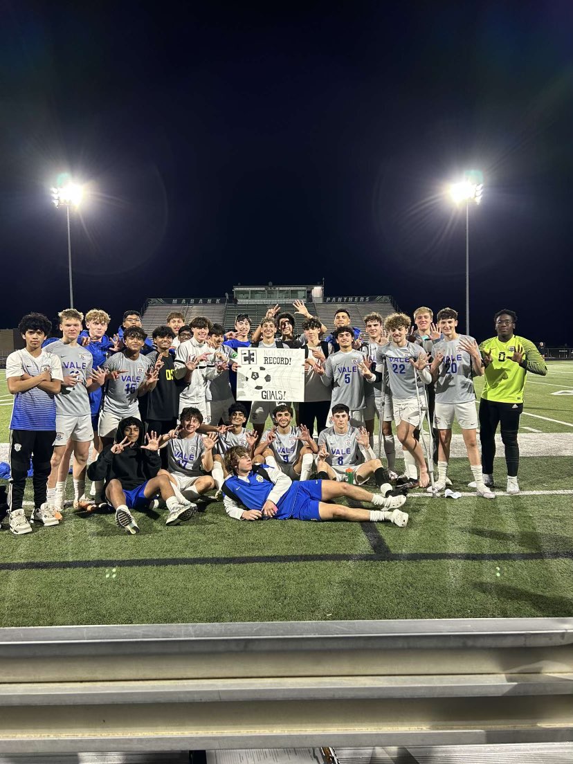 SHSRaiderSoccer's tweet image. 🚨New School Records🚨
@Landonmdlp7 set 3 school records in a big Raider win 🏆 ⚽️ 🔥 💪🏼 
*Most goals scored in a single season +
*Most assists in a single game (3) 
*5 consecutive games with 3+ goals

@SunnyvaleISD @Sunnyvale_HS @SVRaiderBooster @tascosoccer  @LethalSoccer