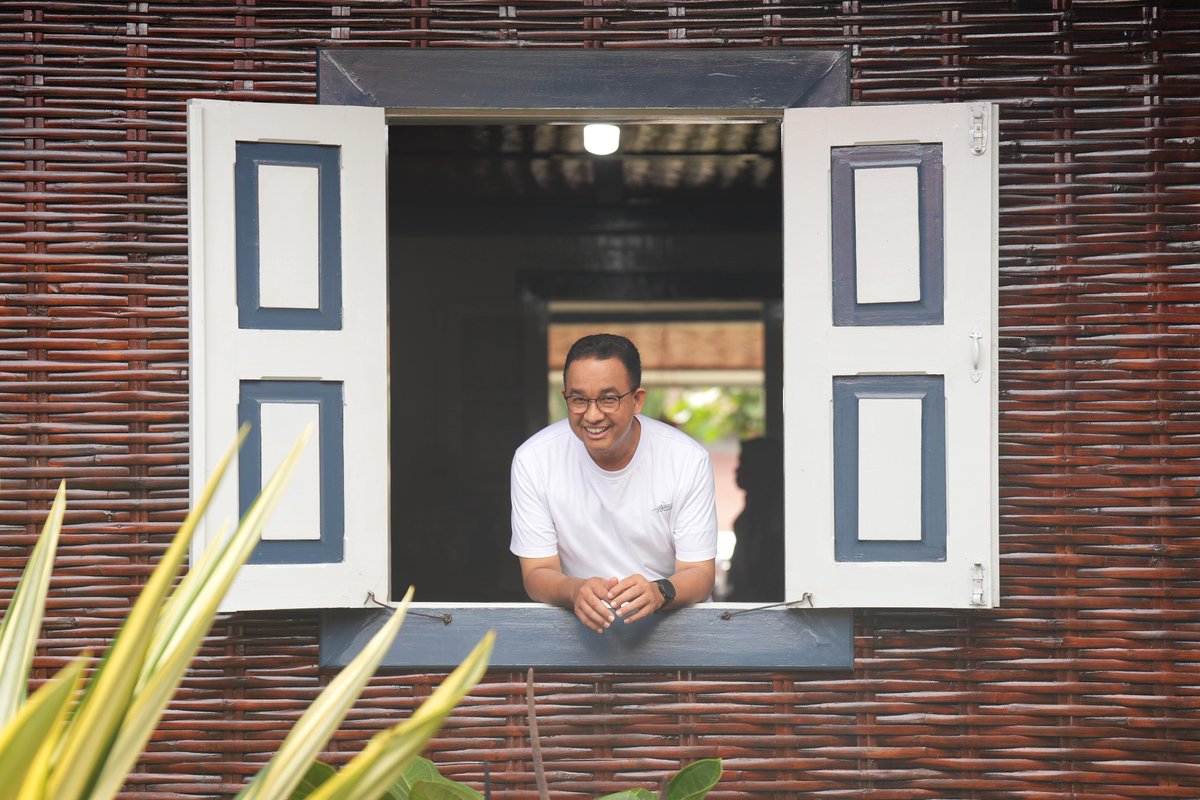 Julian Saptahari (@saptahari) on Twitter photo H. Anies Rasyid Baswedan, S.E., M.P.P., Ph.D. (<a href="/aniesbaswedan/">Anies Rasyid Baswedan</a>) adalah Pemenang dalam kontestasi Pilpres 2024. Di luar hasil penetapan KPU sebagai pemenang Pilpres, tahun ini adalah kemenangan beliau.
Seorang Capres non-partai yang berhasil membangun basis pendukung militan tanpa H. Anies Rasyid Baswedan, S.E., M.P.P., Ph.D. (<a href="/aniesbaswedan/">Anies Rasyid Baswedan</a>) adalah Pemenang dalam kontestasi Pilpres 2024. Di luar hasil penetapan KPU sebagai pemenang Pilpres, tahun ini adalah kemenangan beliau.
Seorang Capres non-partai yang berhasil membangun basis pendukung militan tanpa