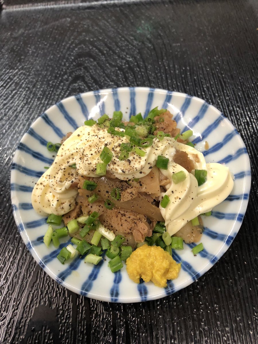 ★晩杯屋 復活メニュー★
豚マヨ　220円
復活しました～！
マヨネーズ好きにはたまらないですよ〜♪
ご来店お待ちしております！
 #晩杯屋 #せんべろ #居酒屋 #大衆酒場 #おすすめ #立ち呑み #復活 #メニュー #豚マヨ #マヨネーズ #マヨラー #豚 #炒め