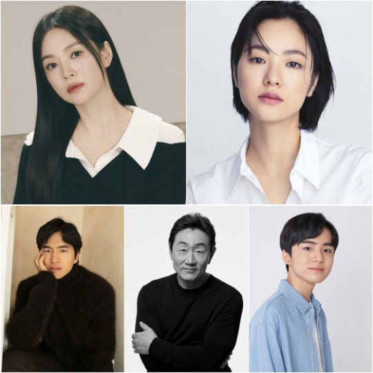 #SongHyeKyo #JeonYeoBeen #LeeJinWook #HeoJoonHo and #MoonWooJin officially confirmed cast for movie <#DarkNuns>, will start filming from February 22.