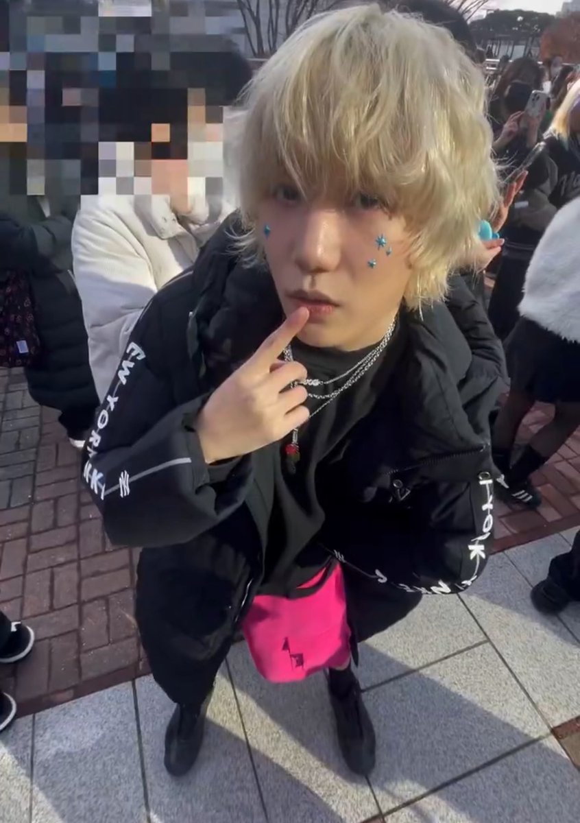 me when a bad bitch tell me to do something