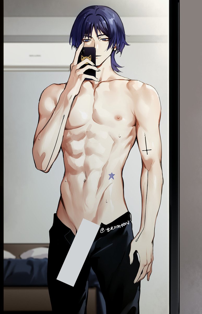 scara mirror selfie