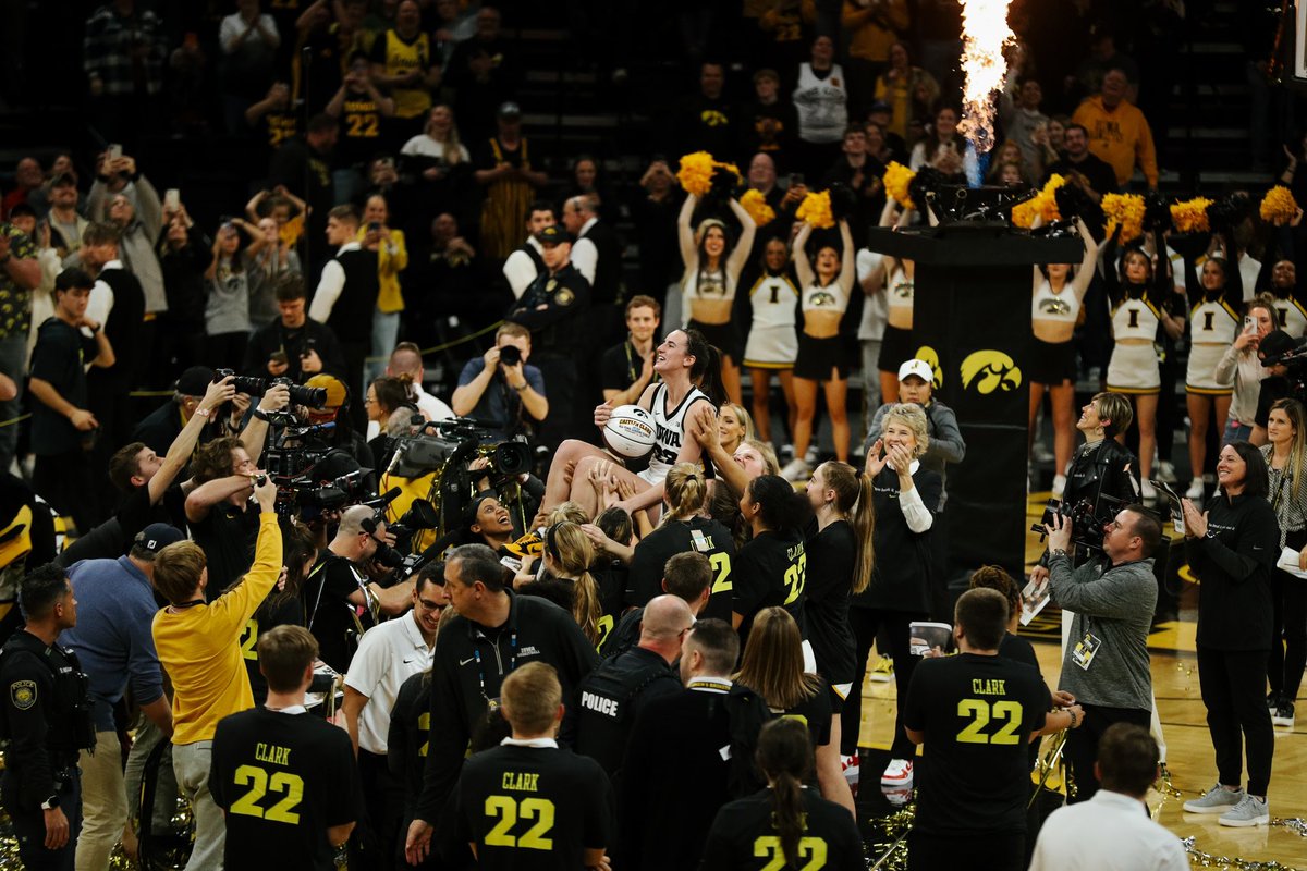 The Iowa Hawkeyes tweet media