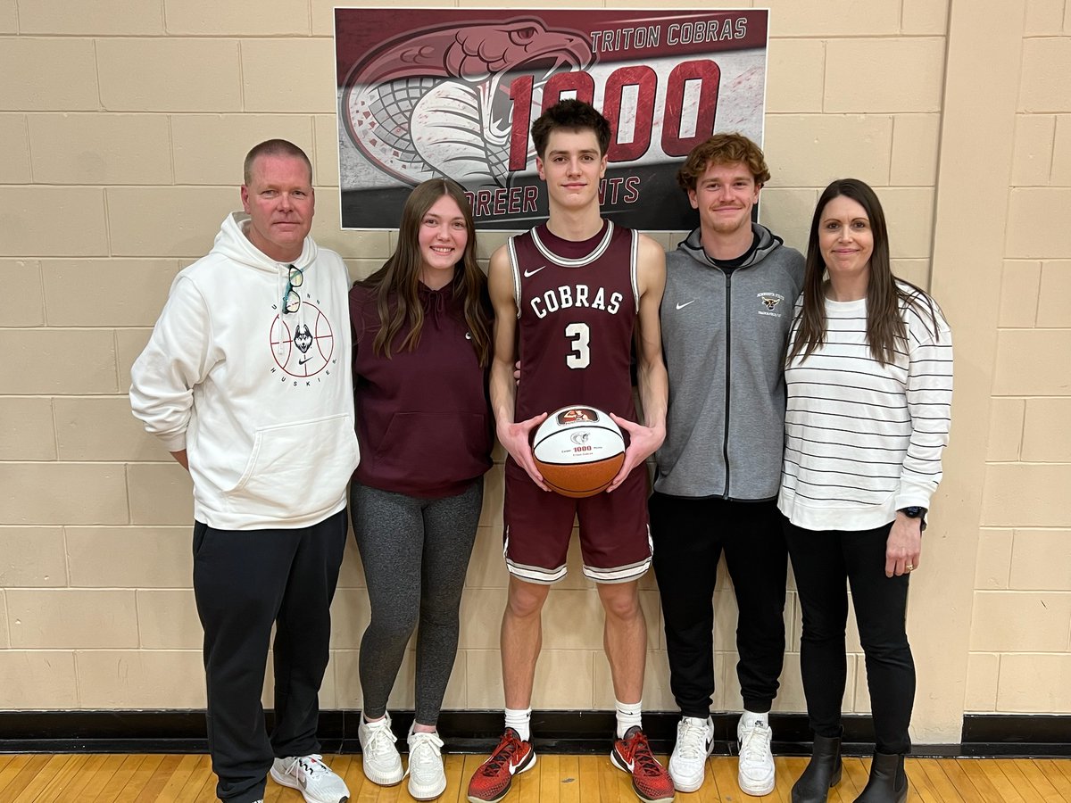 TritonCobras's tweet photo. Congratulations to Pierce Petersohn for eclipsing 1,000 career points! Way to go! #WeAreTriton https://t.co/2JeUV2bSXl