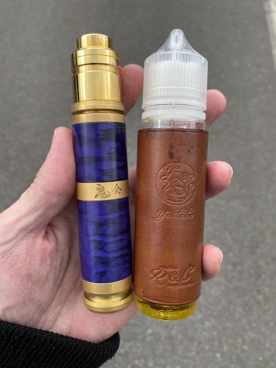 vapeoji's tweet photo. 昨日は暖かかったけど今日は寒い、、、!
#ハンチェ
#vape好きな人と繋がりたい
#taijimods #axialrda #yailabo https://t.co/bifr6JSBsV