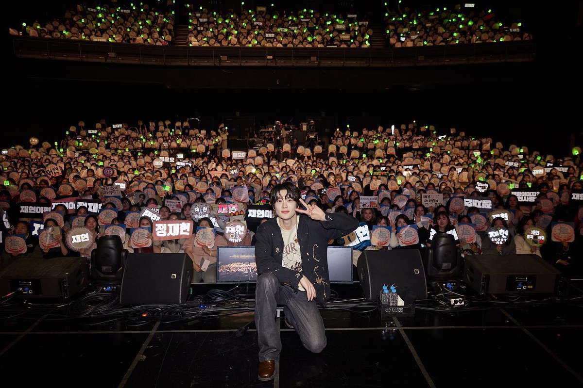 hourly jaehyun tweet media