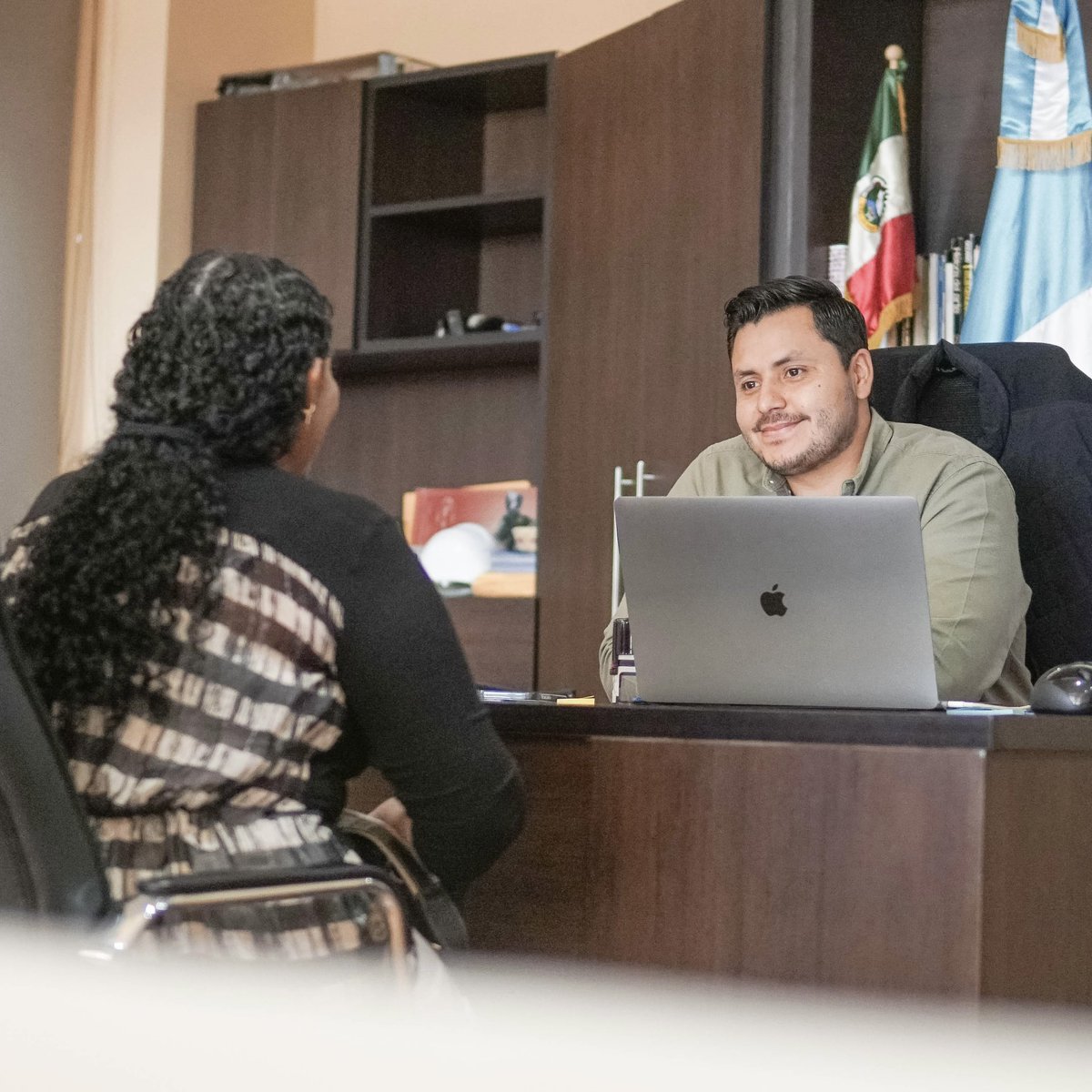 DanielRustrian's tweet image. 🟢🤝💬 ¡Iniciamos con las #AudienciasMunicipales! Cada vecino ha sido escuchado y atendido. Se terminaron las madrugadas y preferencias para hablar con el alcalde. Aquí estamos para servirles.