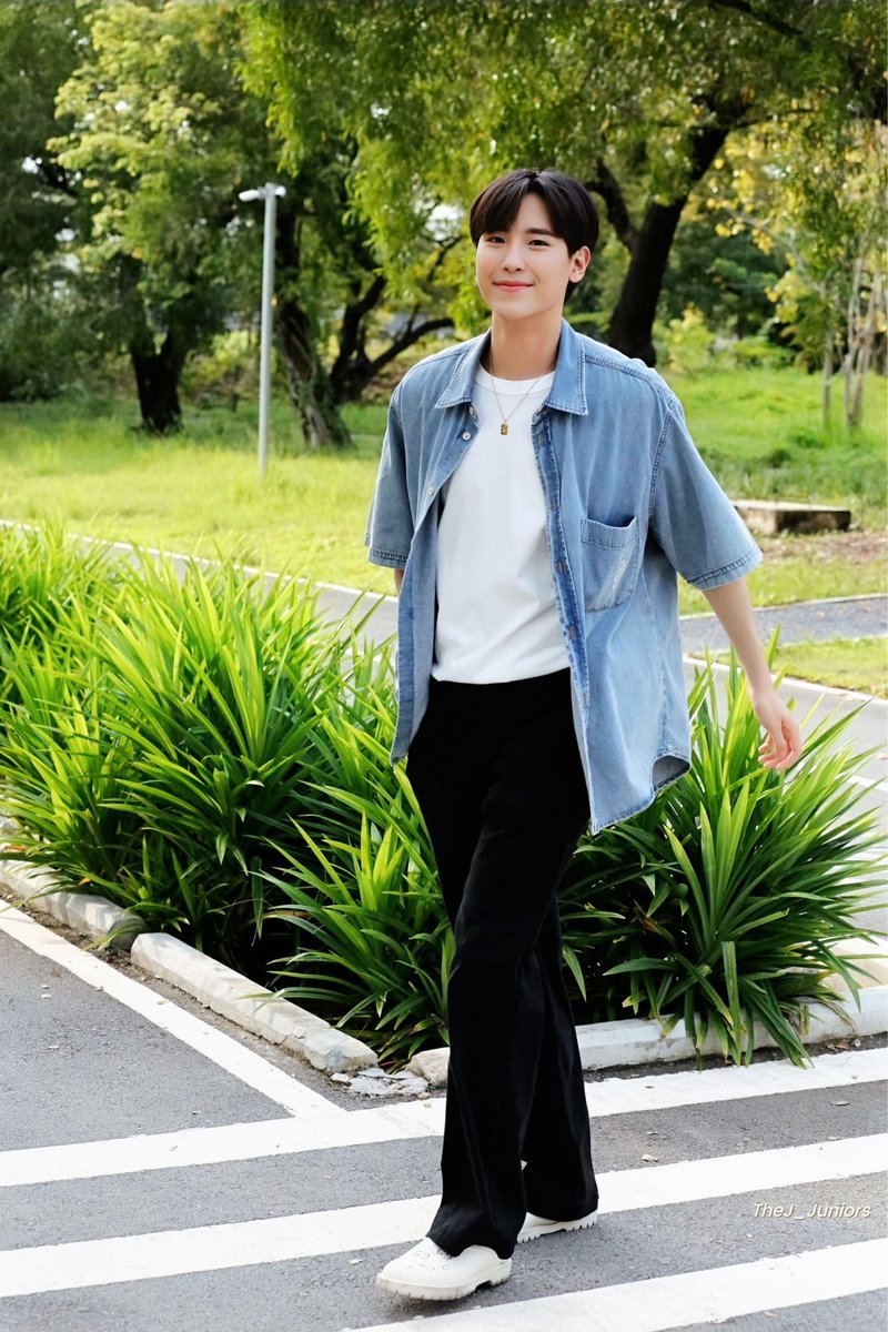 ｡∧＿∧
(｡･~･｡)つ━☆・*。
⊂　　 ノ 　　　・゜+.
しーＪ　　　°。+ *´¨)
　　　　　　　.· ´¸.·*´¨) ¸.·*¨)
　　　　　　　　(¸.·´ (¸.·'*

#junniorrs
#จูเนียร์ปณชัย