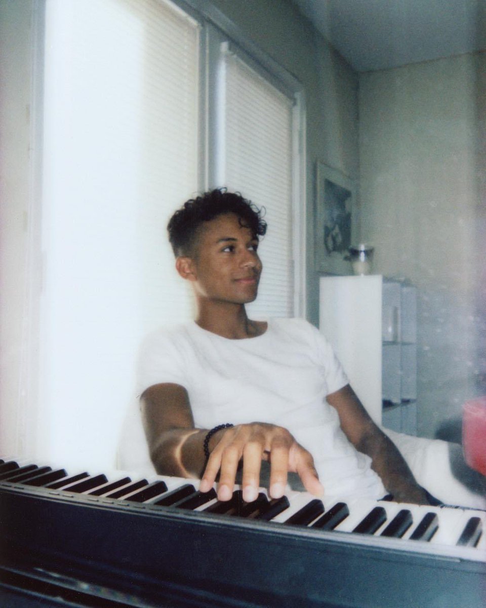 🧵: ✧ unreleased music from jaafar jackson ✧
