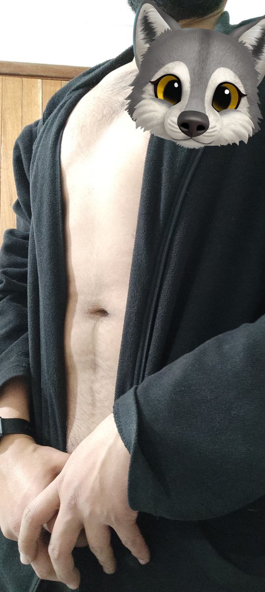lugowolf's tweet photo. Ven y quita el suéter y dame calor con tu cuerpo
#FeelSexy
#NoPainNoGainlol
#otramamadadelworkout
#aunesjueves https://t.co/1cC24FroeU