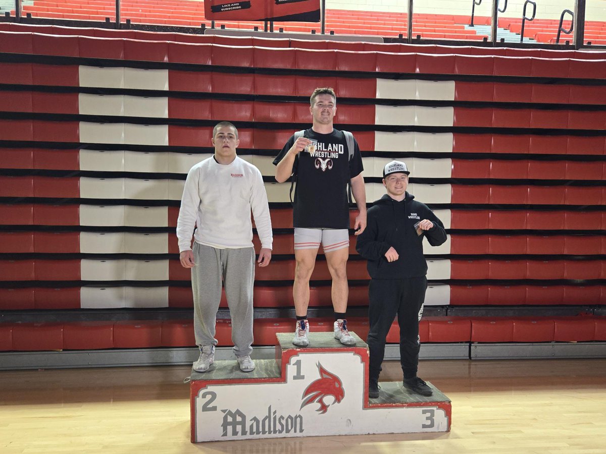 Highland Wrestling takes 2nd at District.  We have 4 District Champions! <a href="/ericmoon22/">Eric Moon</a> <a href="/joeyduboistv/">Joey DuBois</a> <a href="/idahosports/">IdahoSports.com</a> <a href="/MrIdahoPreps/">Brandon Walton</a>