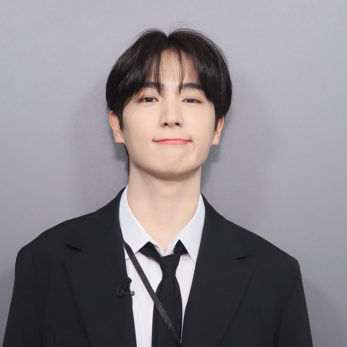 코이 tweet media