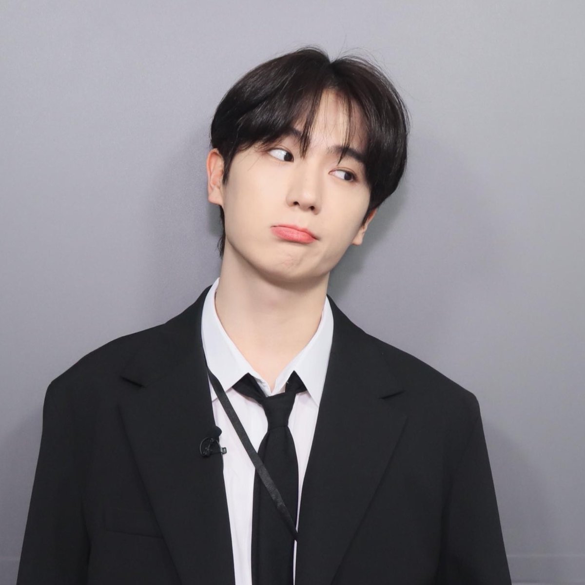 코이 tweet media