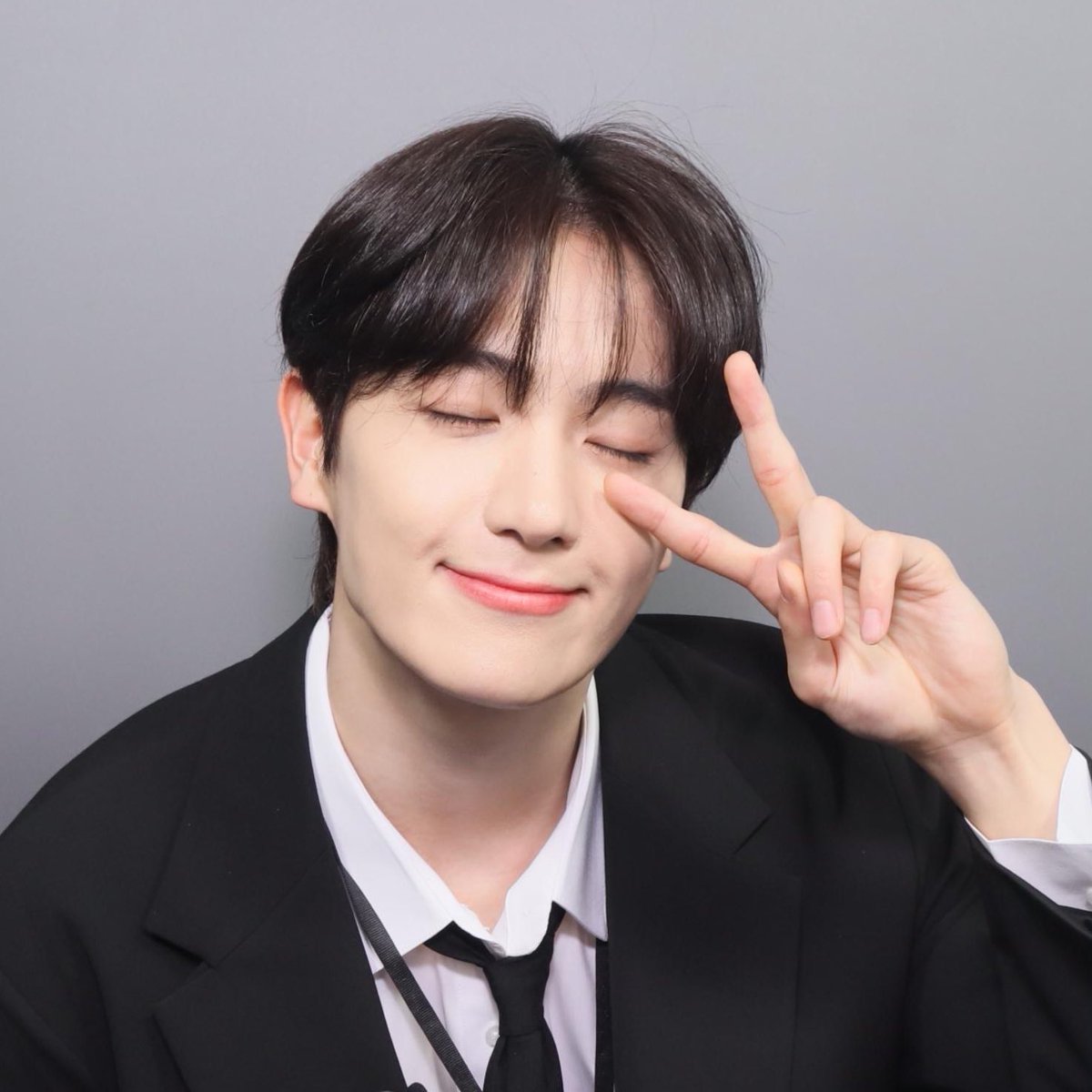 코이 tweet media