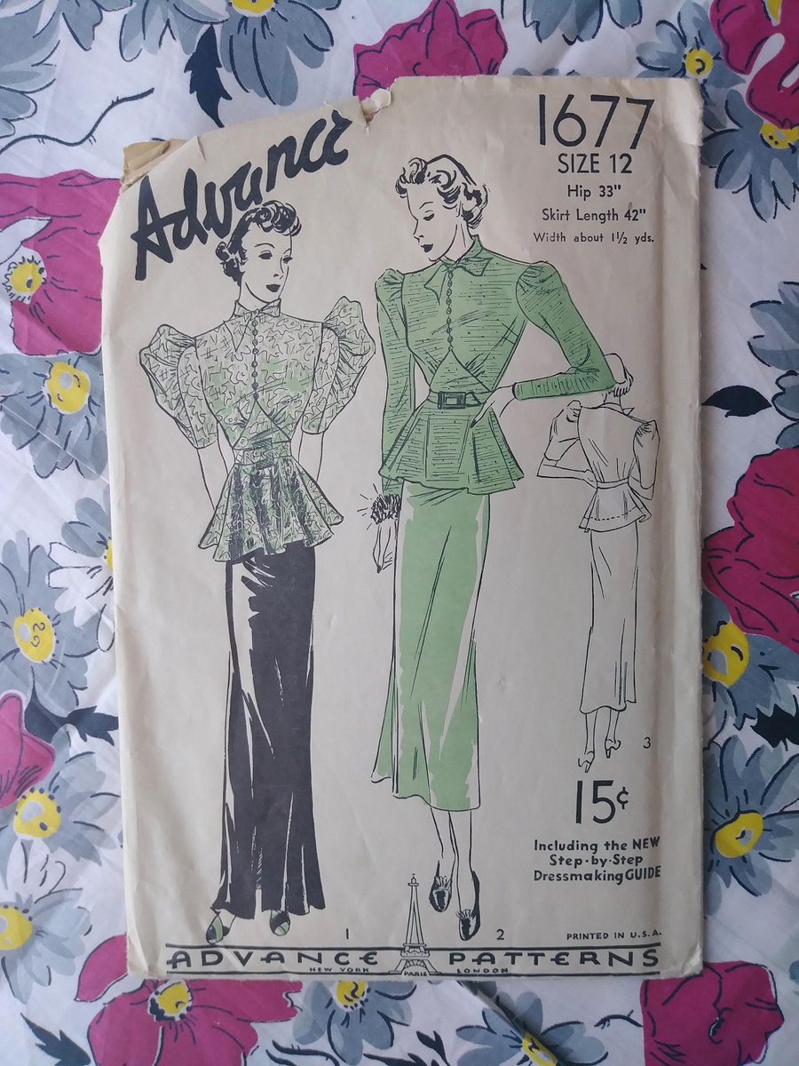 Vintage 1930s Pattern Dress Advance 1677 Bow Blouse Nipped Waist Statement Sleeves B30 #VintagePattern #SewingPattern 
$75.00
➤ bycinbyhand.etsy.com/listing/536707…