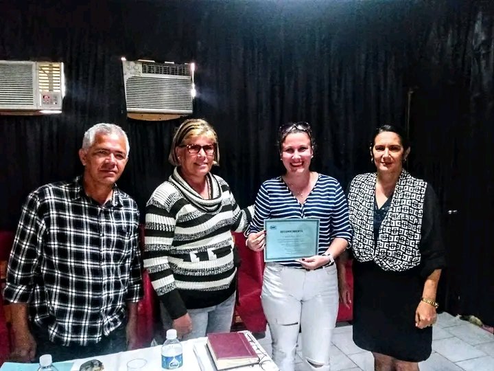 NormaLlerenaPr1's tweet photo. #DecMatanzas efectúa su balance anual y reconoce a sus trabajadores más destacados durante el año 2023, motivados a hacer del 2024 un mejor año #MatancerosEnVictoria @SuselyMorfaG @mariofsabines @CaridadPoey @GeobelQ @PabloSanram @LuisAlbertRodr @Yosveny1 @anisleyfuentes1 https://t.co/vottaHilif