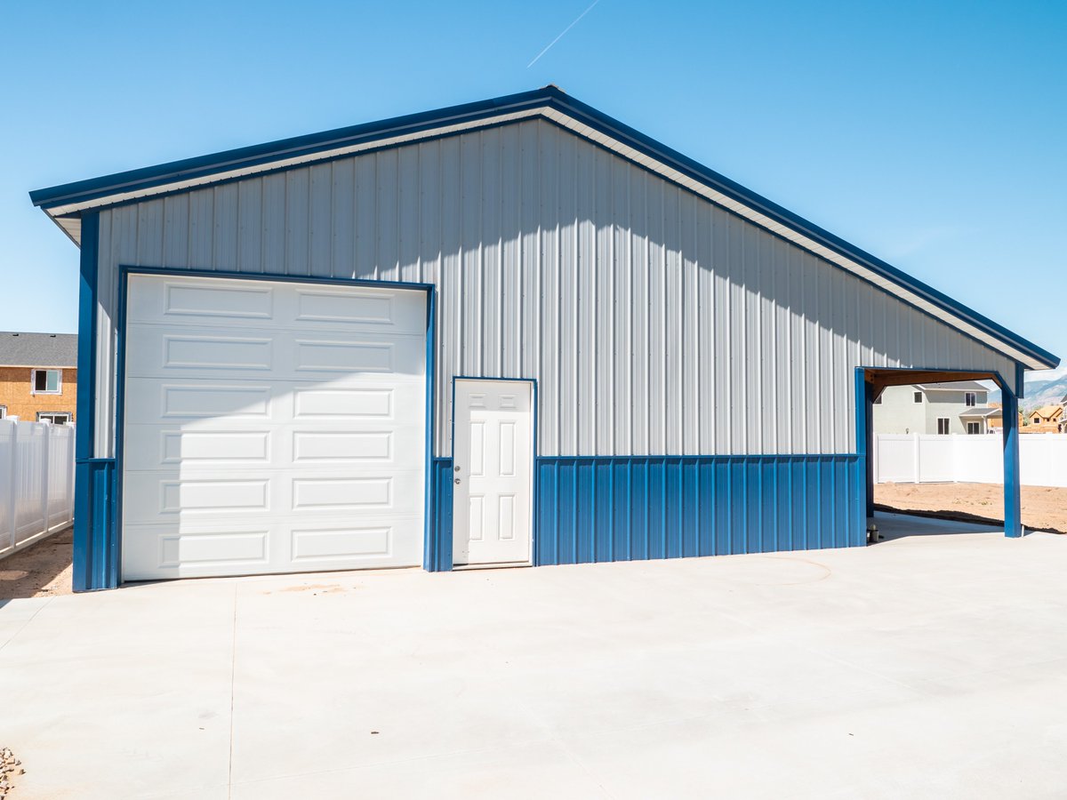 DixieSupply's tweet photo. Say goodbye to constant repairs! Our metal roofing is built to last. #lowmaintenance #40yearguarantee https://t.co/MR17ob1tFe
