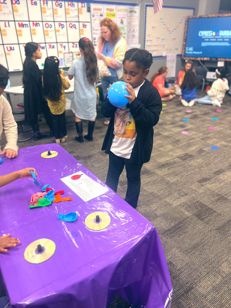 Having A STEM-tastic Night at @HairgroveCFISD's Science Night My favorite and future 🐬 had a blast tonight! Thank you Hairgrove Elementary for always hosting phenomenal events for your students and their families. #HairgroveWave