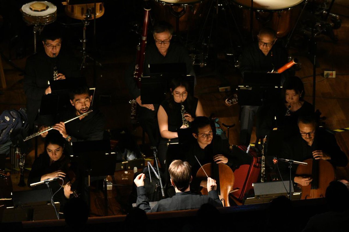 bellasartesinba's tweet photo. Esta noche, el público que se dio cita en la  Sala Principal del @PalacioOficial despidió con una gran ovación a la soprano Karen Gardeazabal y al tenor Ramón Vargas, en la última función, que ofreció @OperaINBAL con la ópera "Giovanna d’Arco", de Giuseppe Verdi, en la que participaron el @ctba_inbal y la #OTBA, bajo la dirección coral de Rodrigo Cadet y concertadora de Felix Krieger. #OrgulloInbal
