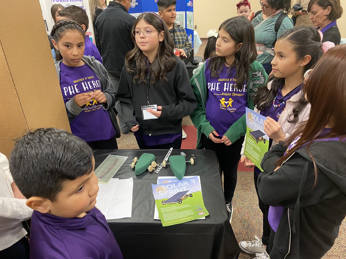 Had such a great time listening to presentations by our #TeamSISD students at our 7th Annual Academic Technology Showcase! Students definitely amplified tech on #DLDay 2024!!!! 💻