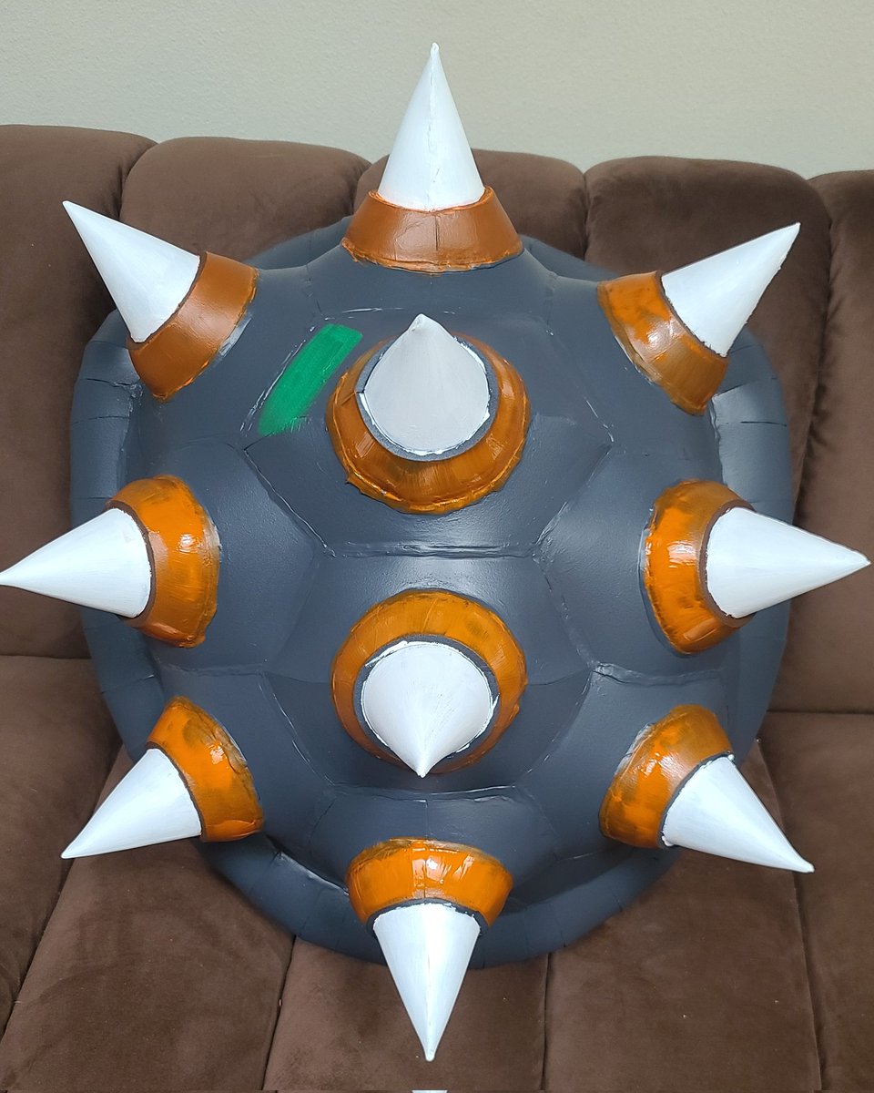 bermudapenguin's tweet photo. Today's lesson: use a brighter plastidip so you don't need as many coats of acrylic paint. 😅 But nonetheless, painting has started and I am cleaning it up as I go. It'll get better, I promise. Lol
#Bowser #bowsershell #bowsercosplay #workinprogress #Nintendo #supermariobros https://t.co/D4TWGmDCWG