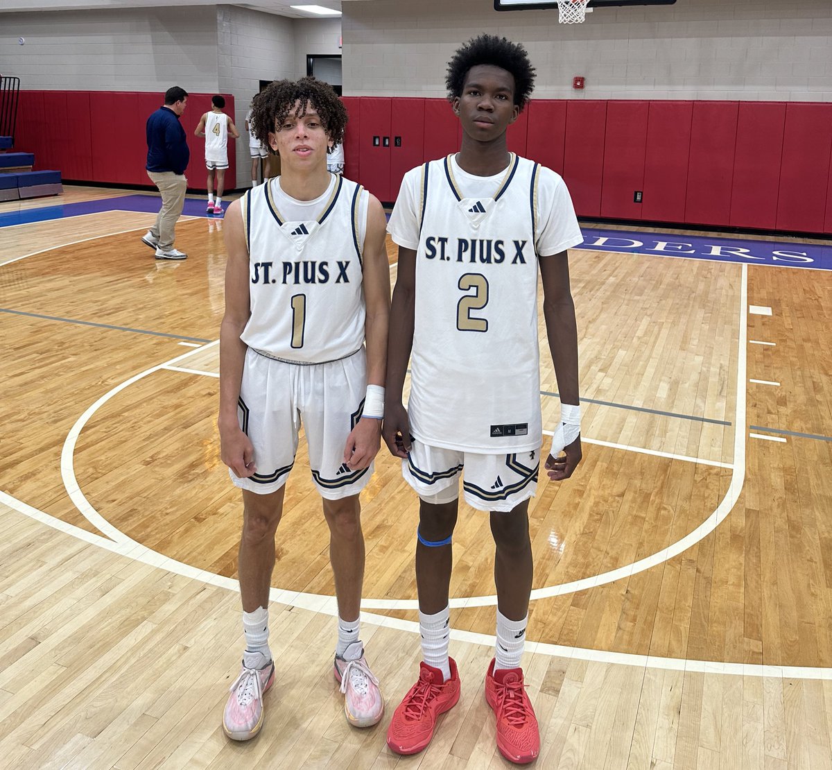@spxbasketball defeats North Atlanta 55-52 to advance 6A Region 4 championship game. The Golden Lions were led by the backcourt play of 2025’ G @aidenportee & 2026 G @Harris1Reynolds. Reynolds finished with 13p and Portee finished with a game high 18p in the win. St Pius moves to…