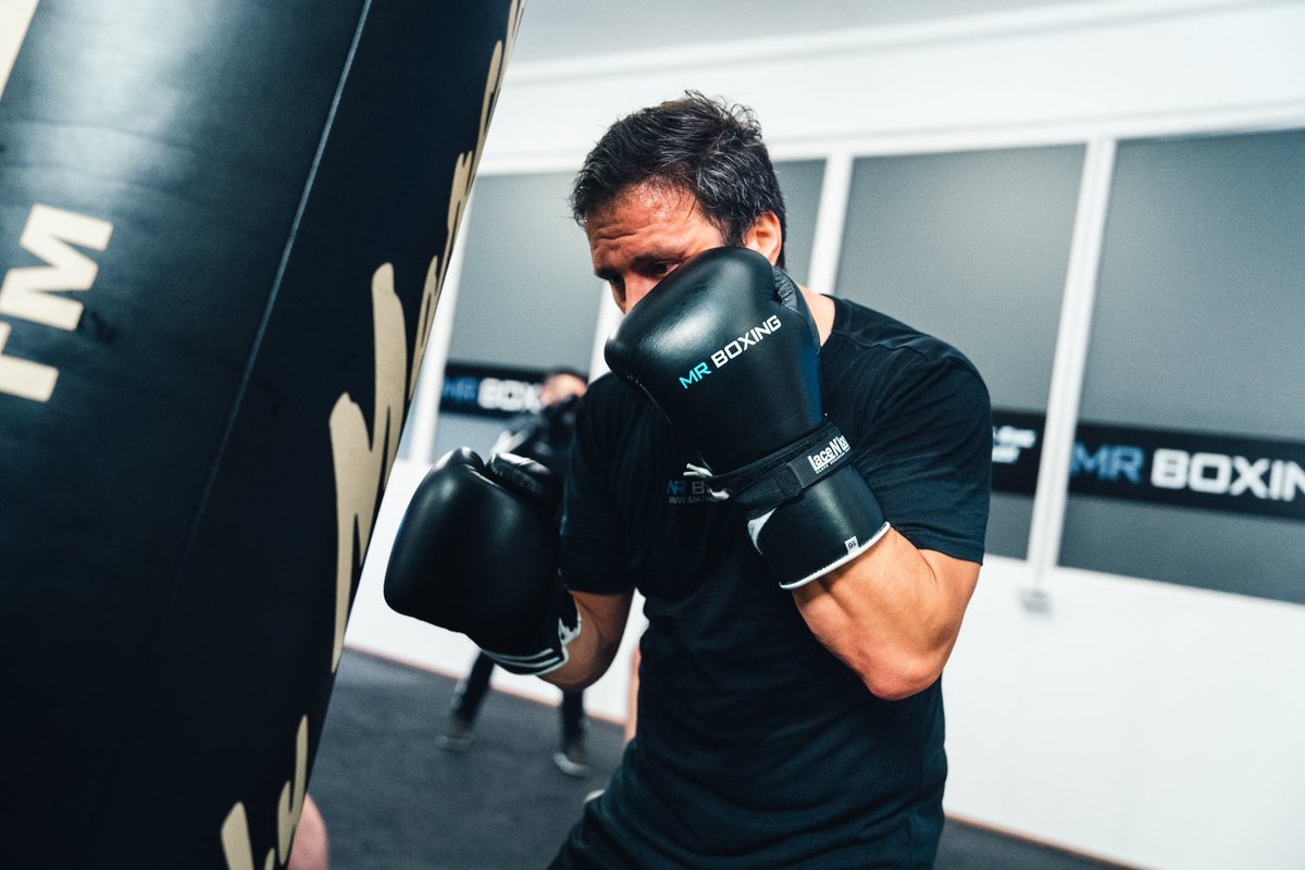MR_BOXING_'s tweet photo. Erzähle den Leuten nicht von deinen Plänen. Zeige ihnen deine Ergebnisse.🥊
•
•
#MRBOXING
•
#training #boxen #motivation #gewinner #mentalestärke #erfolg #mut #stärke #mindset https://t.co/aPwoBXKUdZ