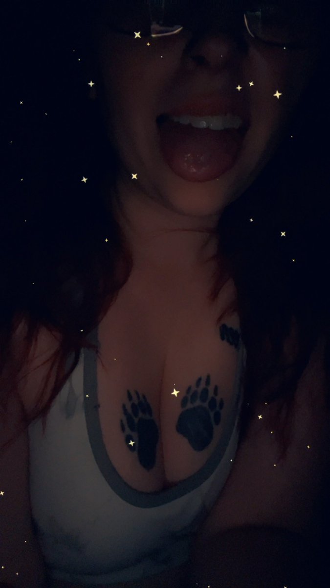 kodiack_bear's tweet photo. Good night my little freaks! 😘😘😘😘 https://t.co/VIUPK9OCsl