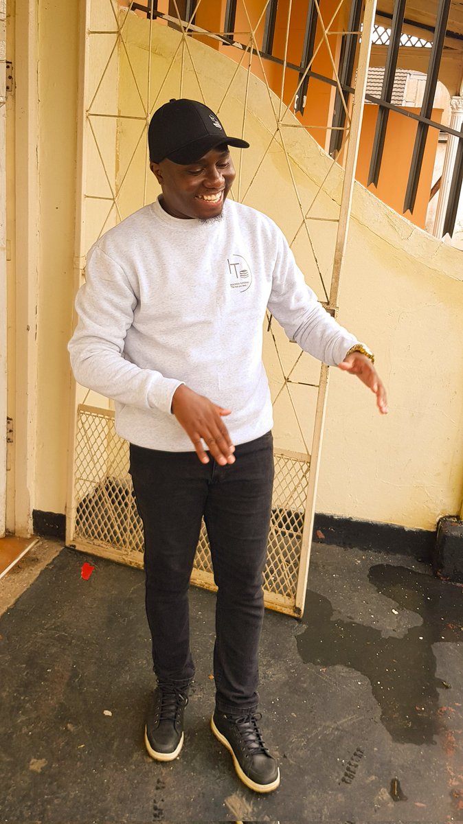 NjabuloNkabin15's tweet photo. One of the people I am teaching to speak English went for interview yesterday and was very happy about how she expressed herself during that interview. I am happy for her 🕺🏽🕺🏽🕺🏽🔥😍😋❤😍🙏🏽 @Ingcwedi Tutoring
#englishspeakingclass
#ESC1 https://t.co/9742f5mF3F