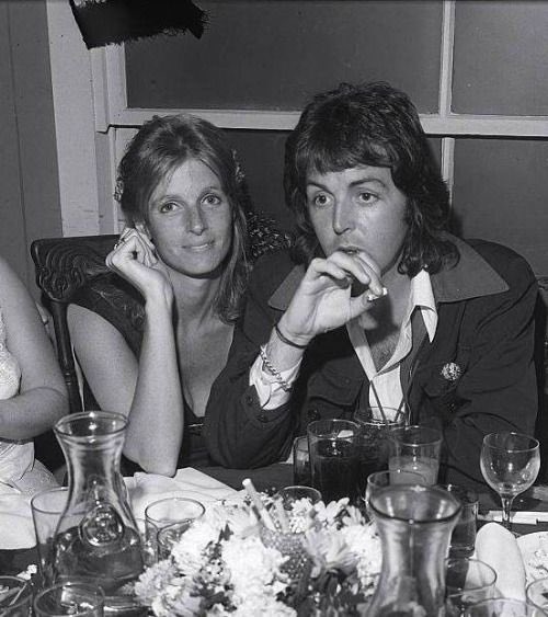 host4theevening's tweet photo. coolest couple in existence https://t.co/BD9fPa2i2U