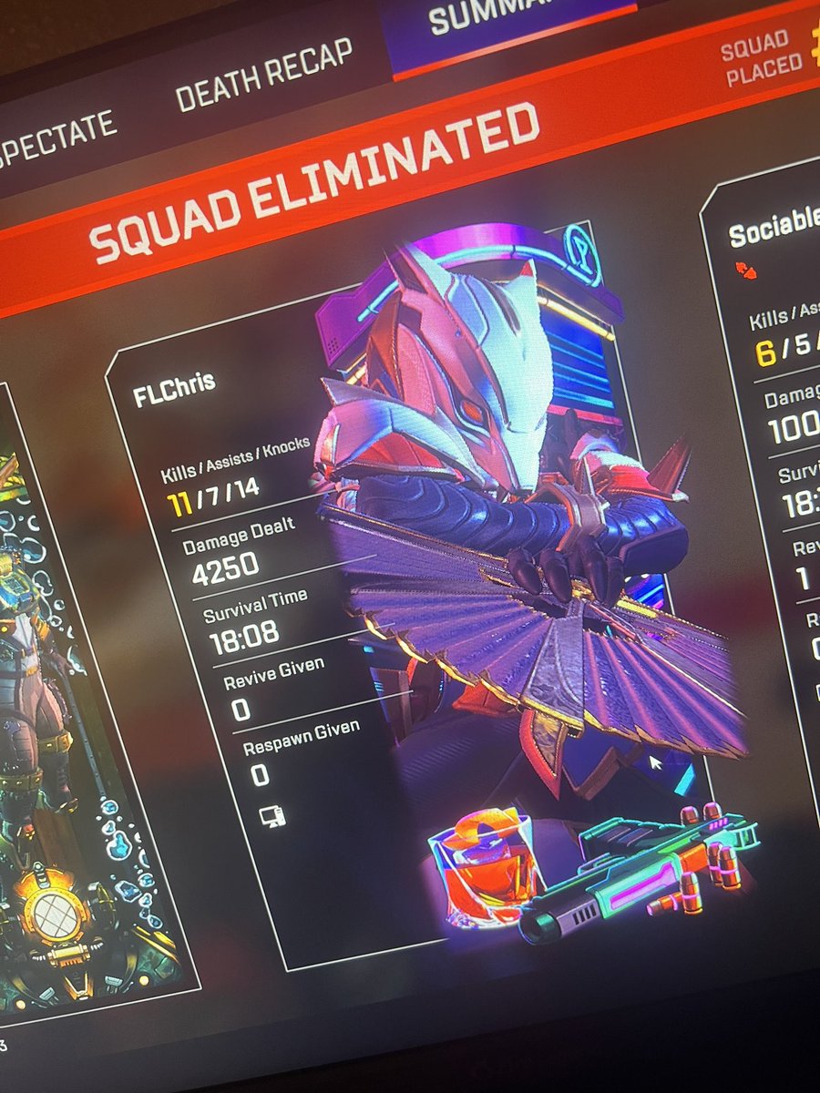 FLChris_'s tweet photo. Dropped 2, 4k games today in apex https://t.co/Kx54gu4IN6