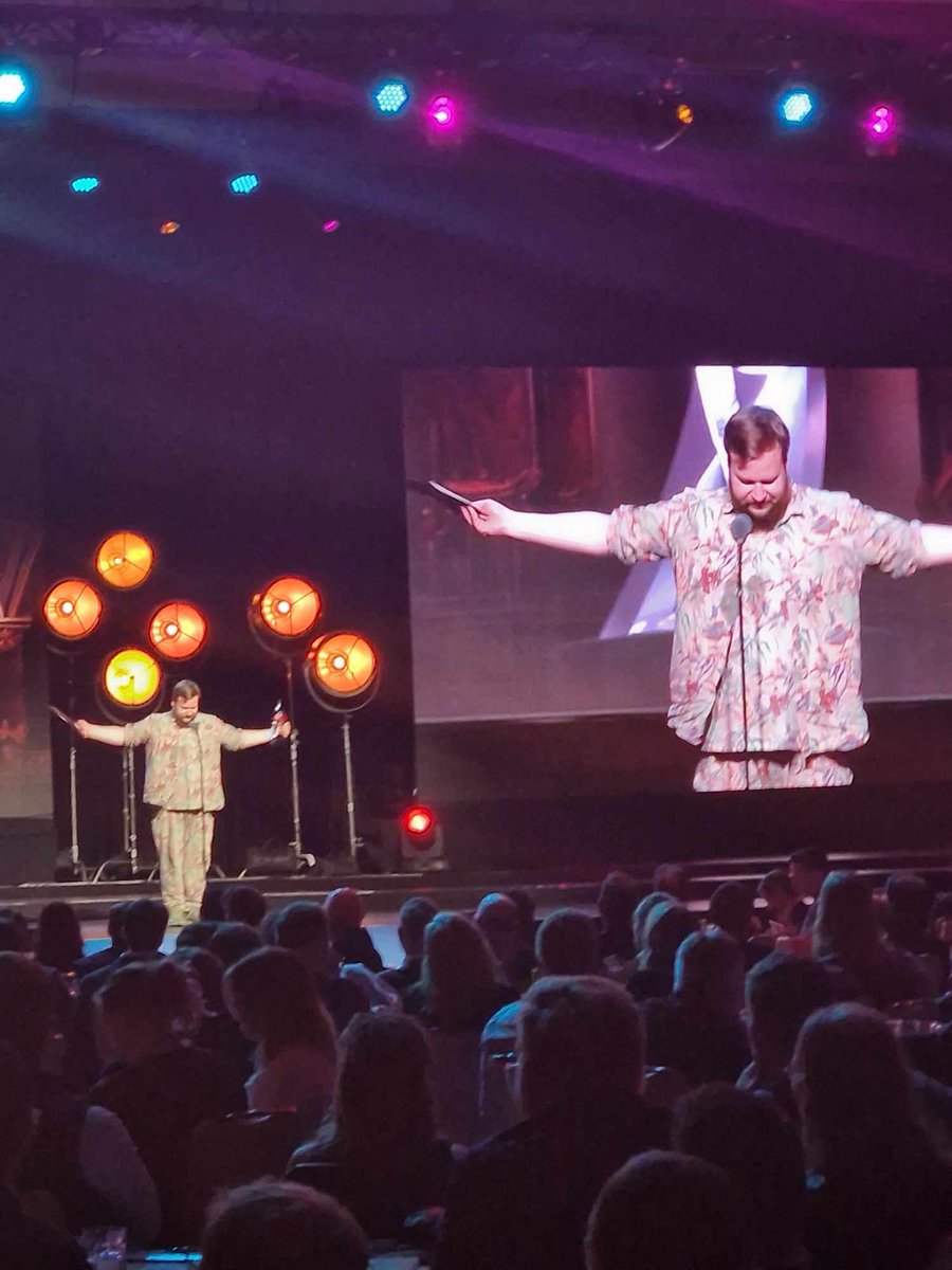 Tim Garbos tweet media