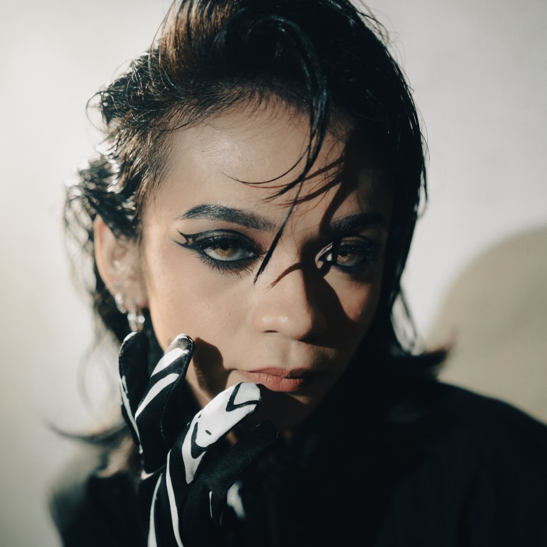 keirthealien's tweet photo. 2024 Recent Social Media Profile Pics ✨ https://t.co/FV0jBgsIUD