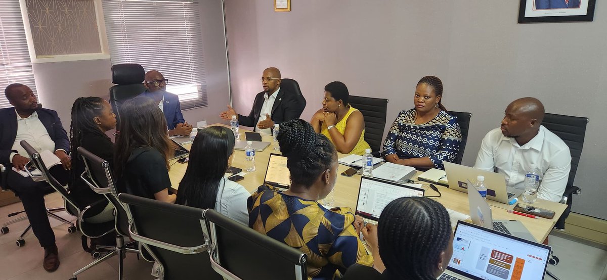KopanoMasilo22's tweet photo. Grateful for an incredible two days in Botswana with #IFRCSouthernAFR and @BotswanaRed. Fruitful discussions with President Mr. Odirile Otto Itumeleng, SG @Kutlwanokoks, and their team, revising strategic priorities for 2024 and beyond, amplifying humanitarian efforts. https://t.co/dfNyulSW9f