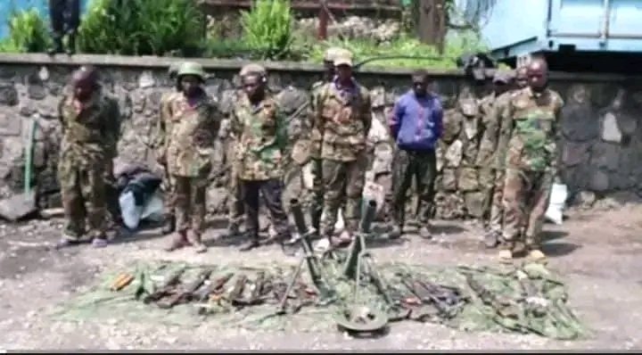 DavidKalolo8's tweet photo. RDC: à SAKÉ il n'y a pas eu que des morts,il y a eu aussi des soldats capturés vivants qui témoignent de la présence de l'armée rwandaise sur le sol congolais. https://t.co/qZvuGsWwg0