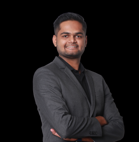 Only if Cristopher Nolan pays him 9Rs he can save his career from Sora