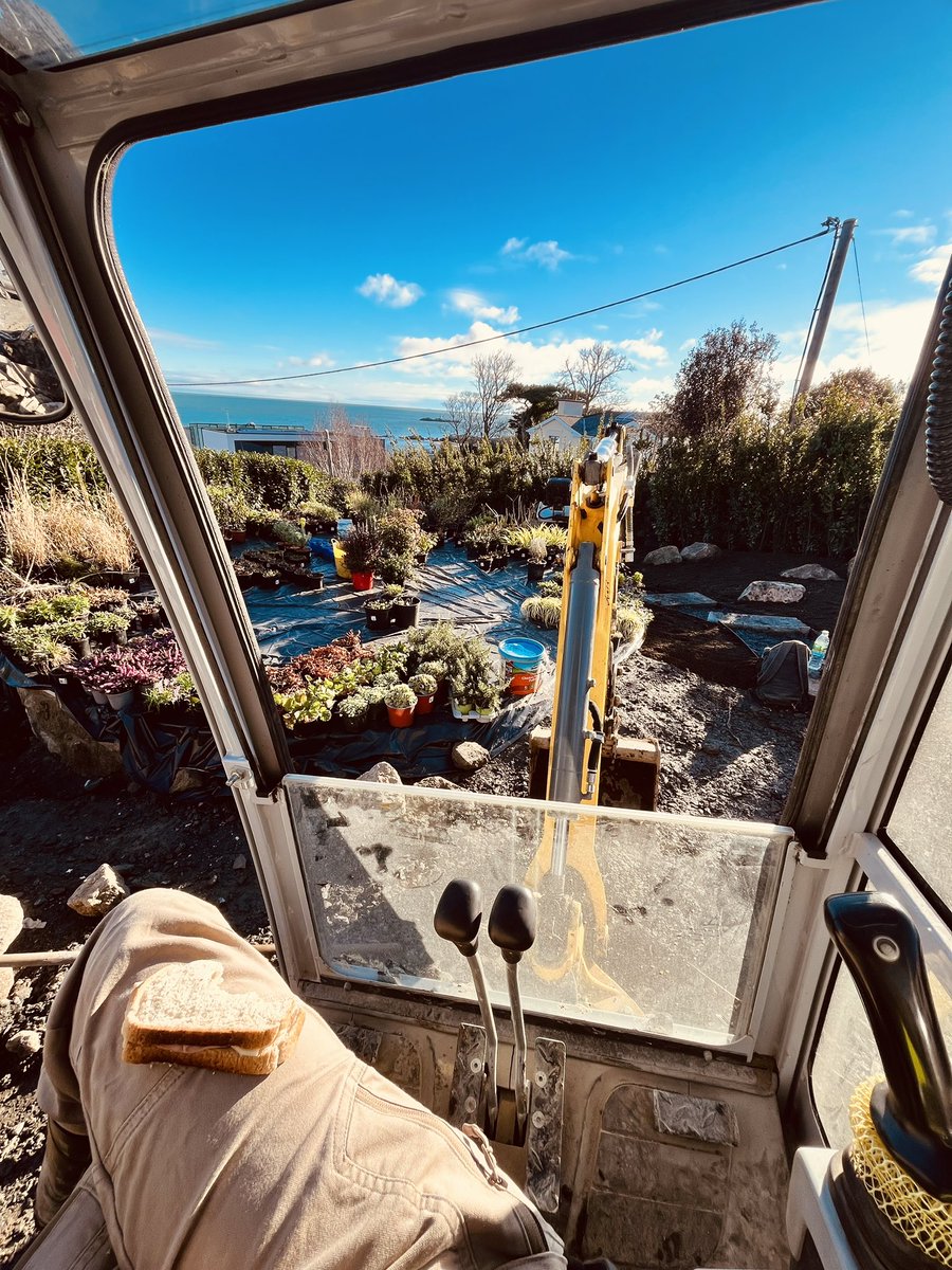 DamienKeane's tweet photo. Absolutely stunning morning in dalky, nice view for my breakfast!
#landscsaping #southdublin #keanespaces #plantingtime #breaktime https://t.co/qLPqvPPZpS