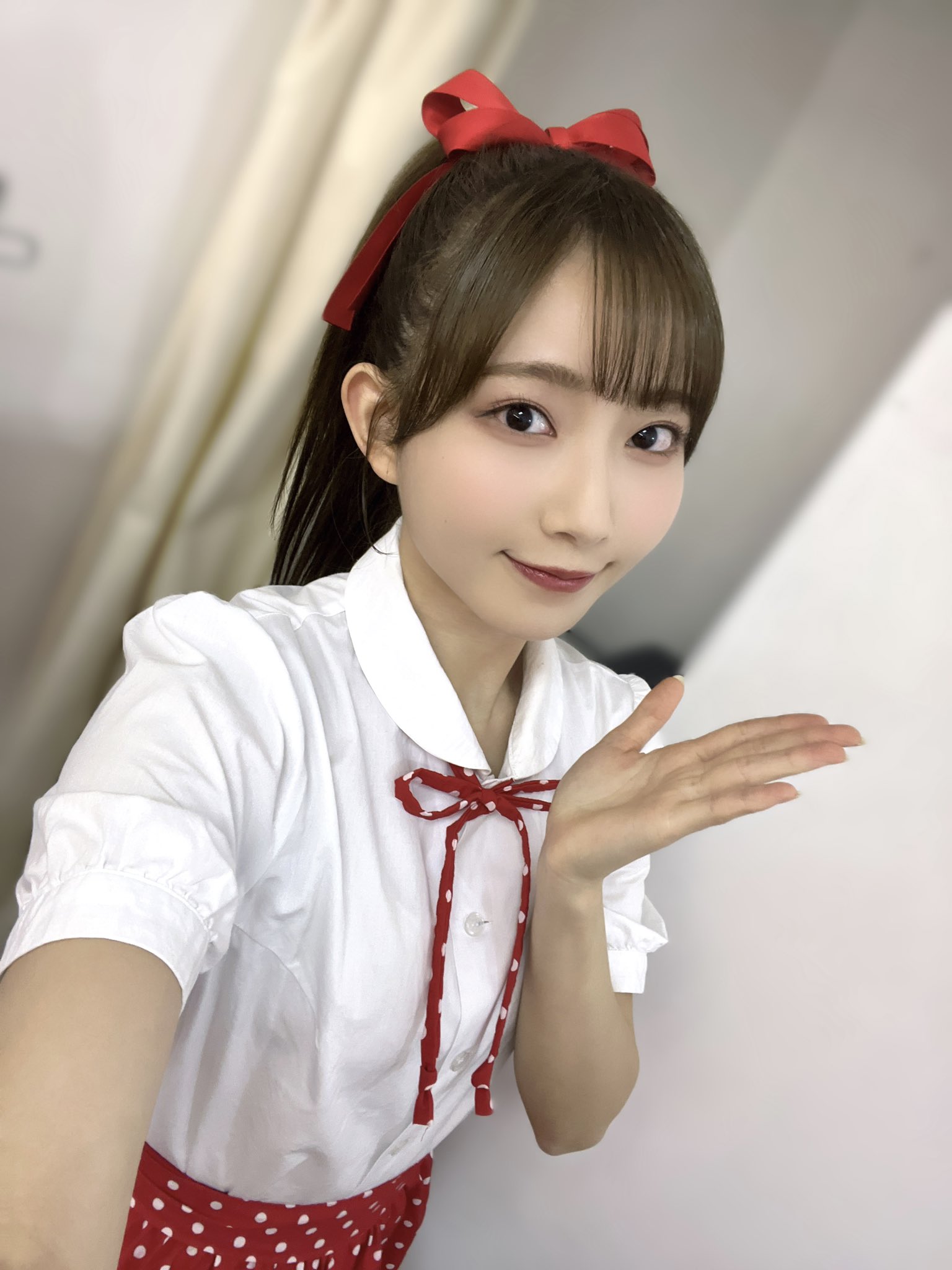 大きな取引 X-এ  青山なぎさ: アイドル
