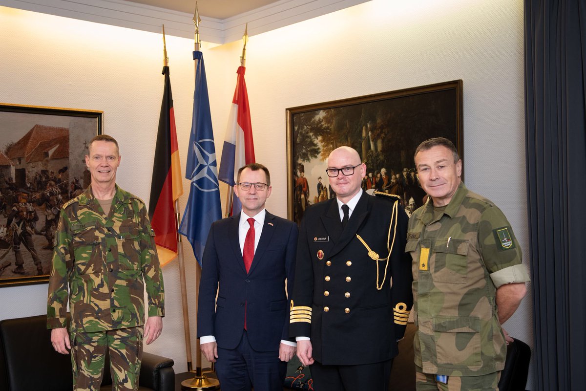 Privileged to welcome the Norwegian Ambassador Bård Ivar Svendsen @NorwayAmbNL to Münster. Engaging in a meaningful dialogue about common values and cooperation. #WeAreNATO #TogetherStrong #1NATO75years