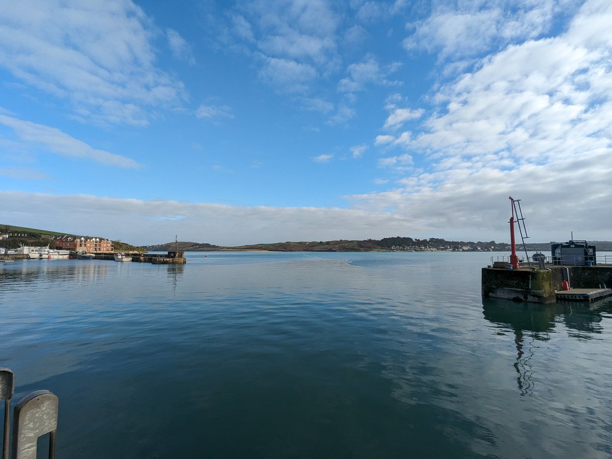 HopkinsSymeon's tweet photo. Out for a morning walk in Padstow https://t.co/B6GRoEUYWH