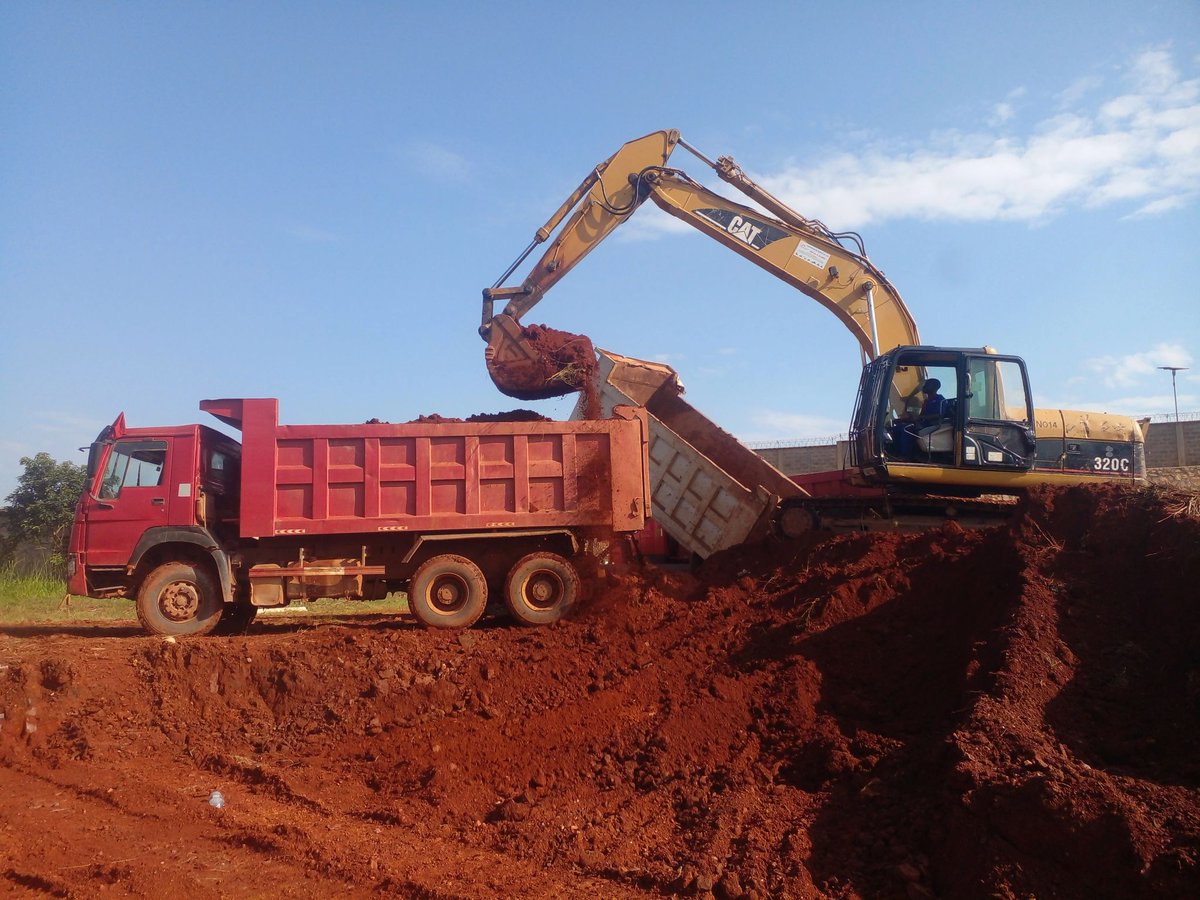 Zzimba_online's tweet photo. Watching to walk with you every step of the way @OWORIDavid7
#constructionmaterials
#buildingequipment
#buildingsupllies
#buildingmaterials
#buy_online
#deliver_onsite
#building
#Construction
#onlinestore https://t.co/gZDc8zmcfo