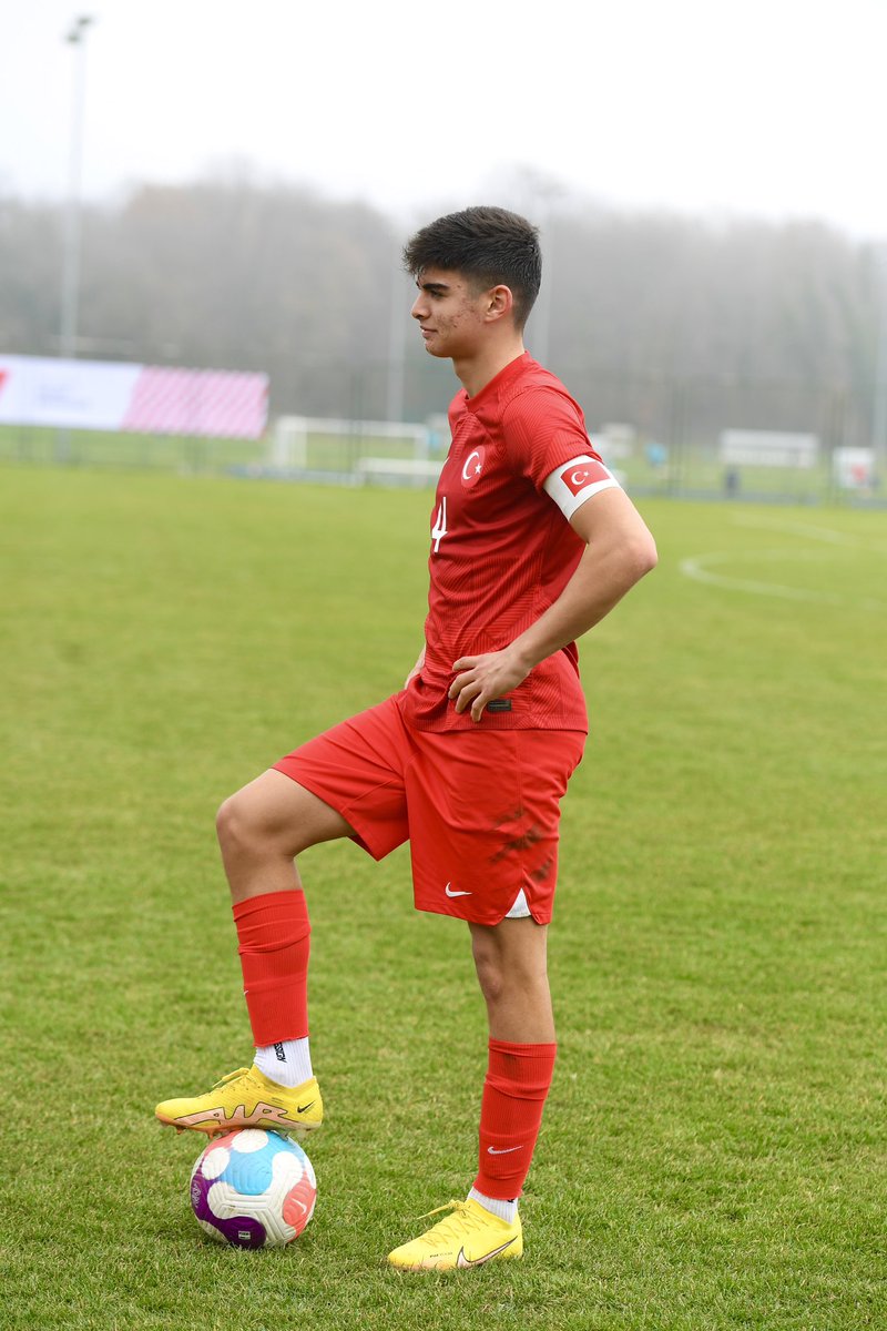 ❤️🤍
#millitakimlar #ankaragucu