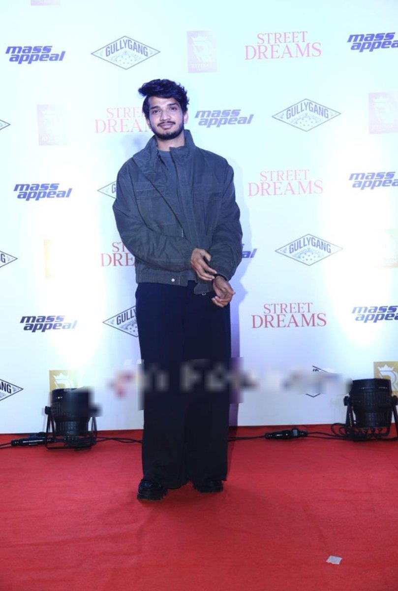 Latest : 

#KaranAujla  #MunawarFariqui #ArmamMalik #IshaMalviya #Divine grace the album launch of #StreetDreams 

<a href="/VivianDivine/">DIVINE</a> <a href="/ArmaanMalik22/">ARMAAN ✦</a>  <a href="/Abhimannyu_D/">Abhimanyu Dassani</a> #DIVINExAujla